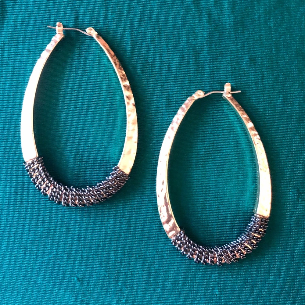 Chic Vintage Statement Drop Earrings - image 2